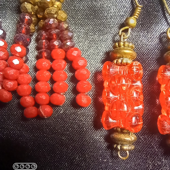 Two pair of vintage red earrings - Picture 7 of 10
